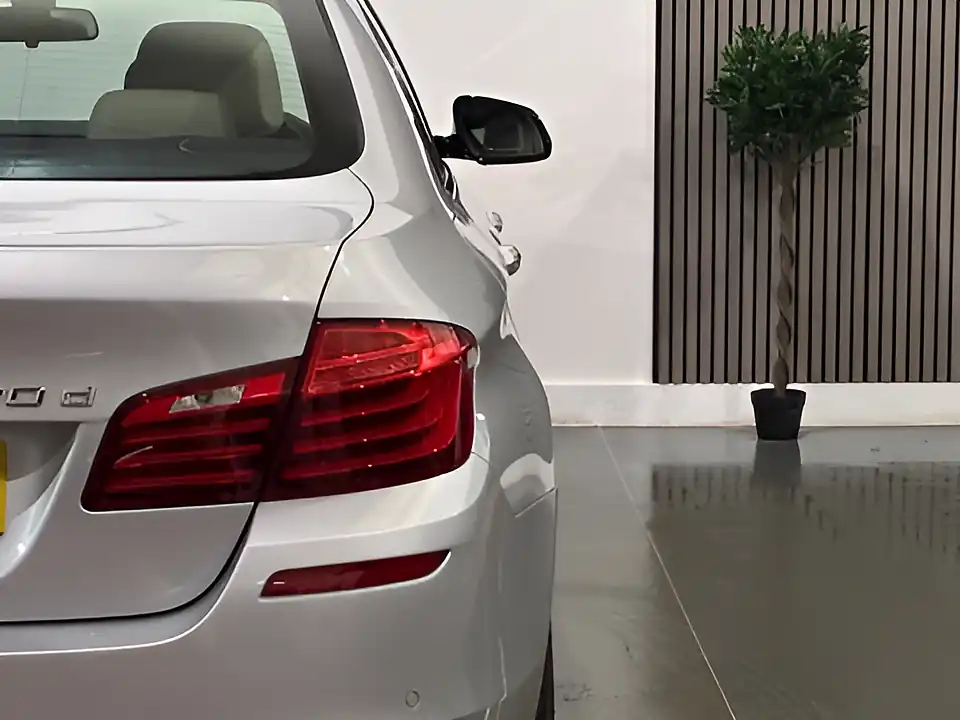 Used 2014 BMW 5 Series M Sport Silver - Interior and Exterior details 16