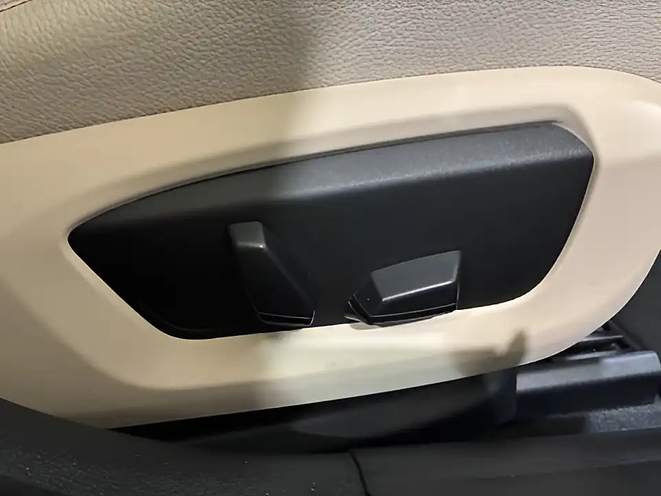 Used 2014 BMW 5 Series M Sport Silver - Interior and Exterior details 19