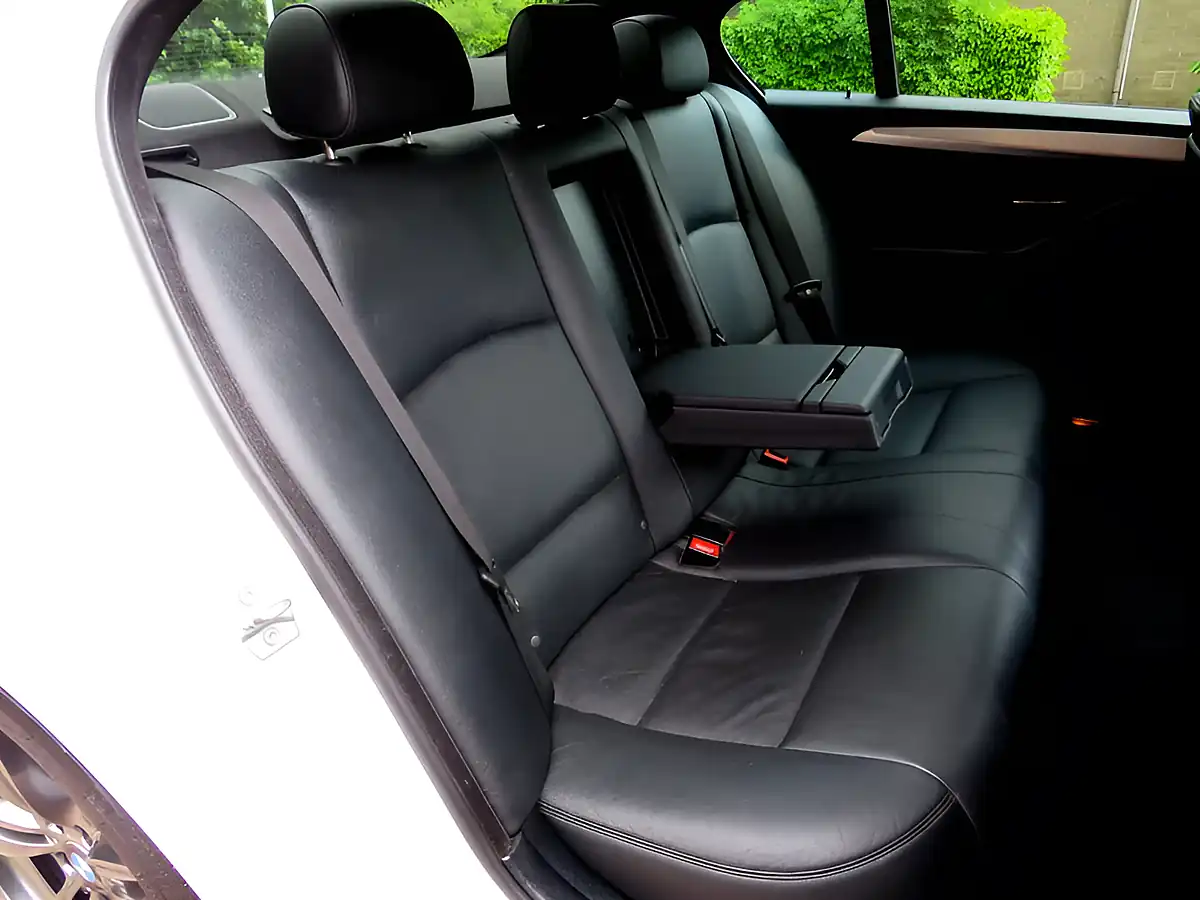 Used 2014 BMW 5 Series M Sport White - Interior and Exterior details 12