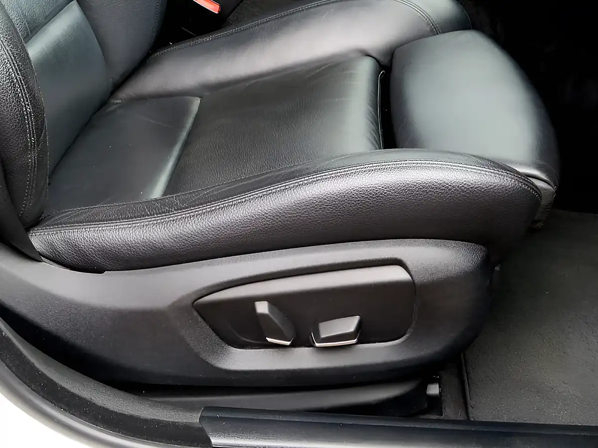 Used 2014 BMW 5 Series M Sport White - Interior and Exterior details 14