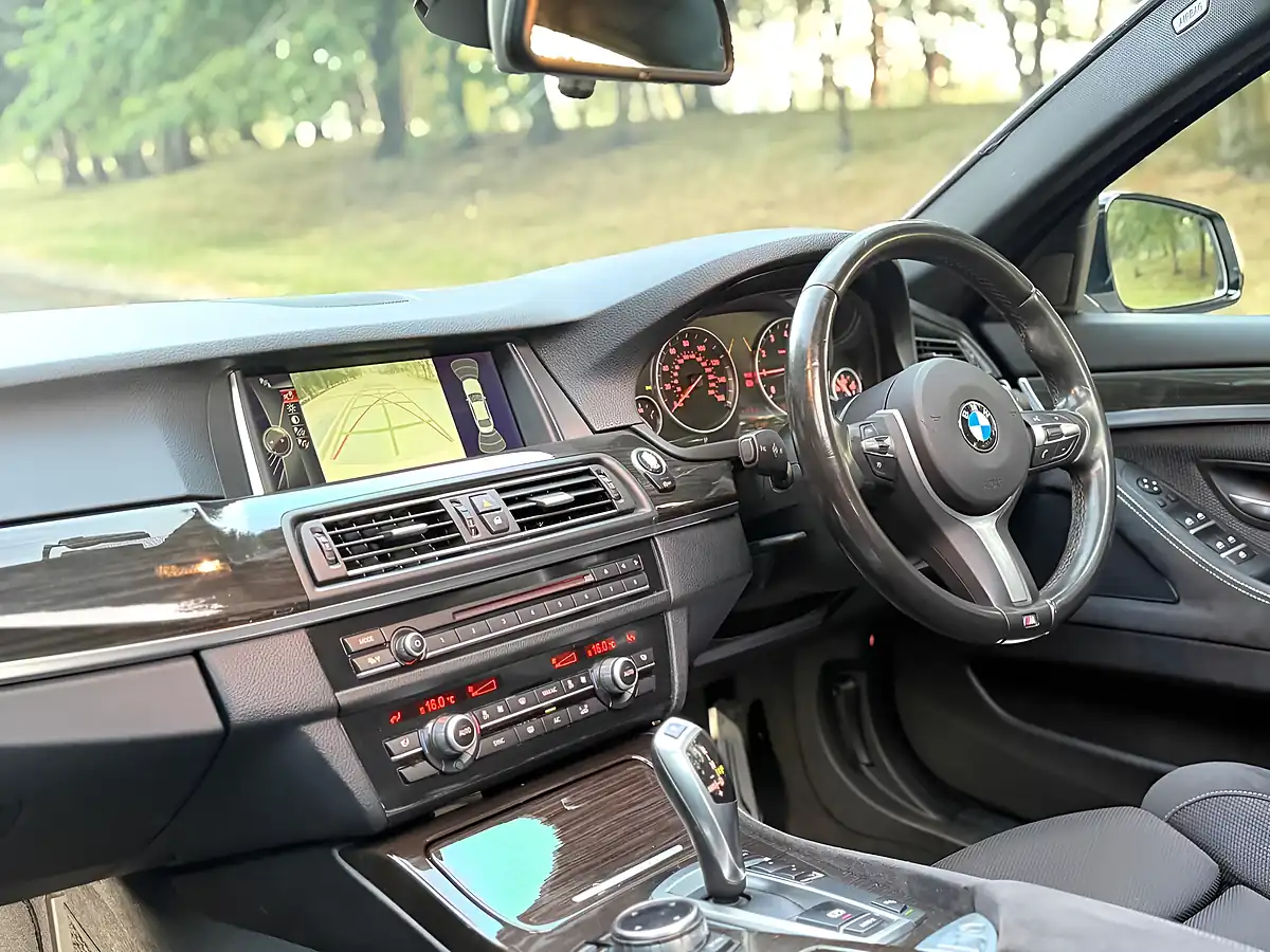 Used 2014 BMW 5 Series M Sport White - Interior and Exterior details 3