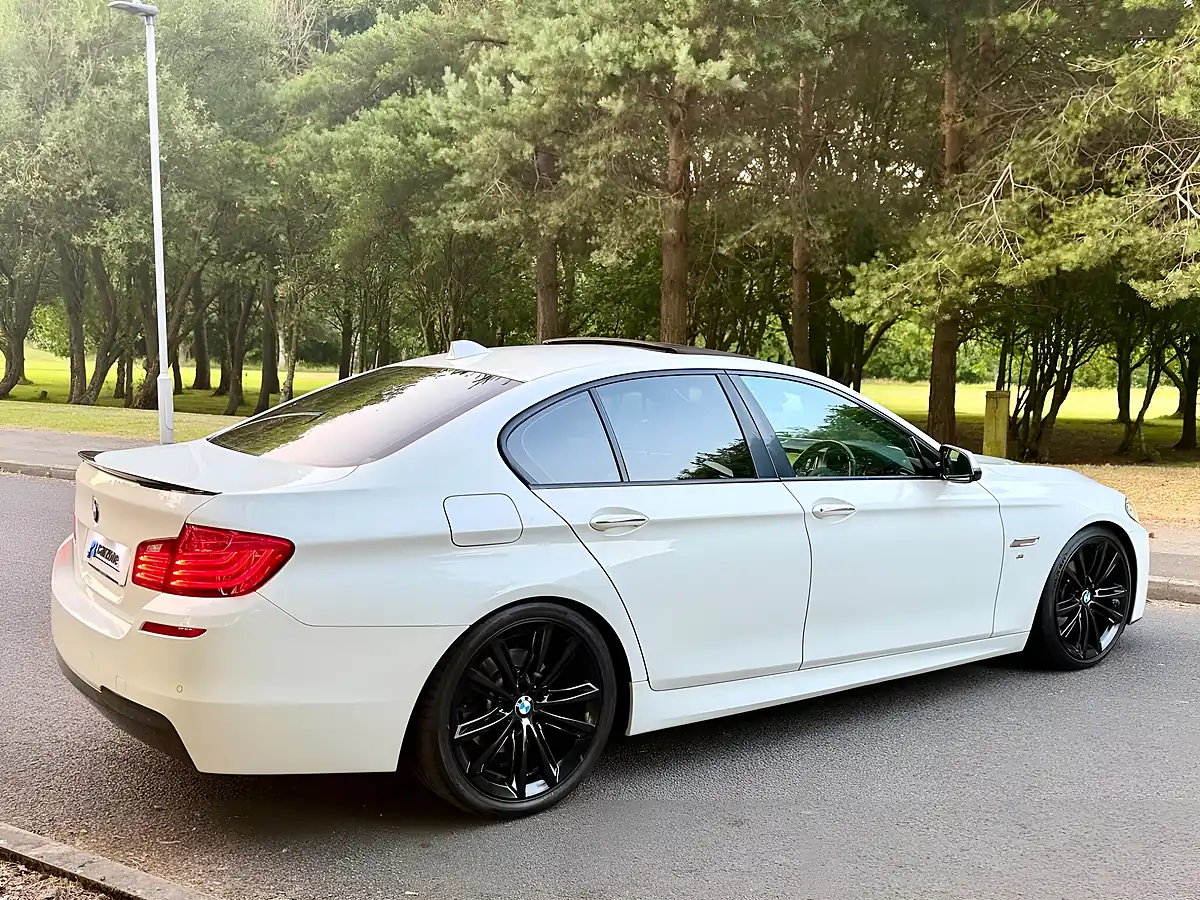 Used 2014 BMW 5 Series M Sport White - Interior and Exterior details 5