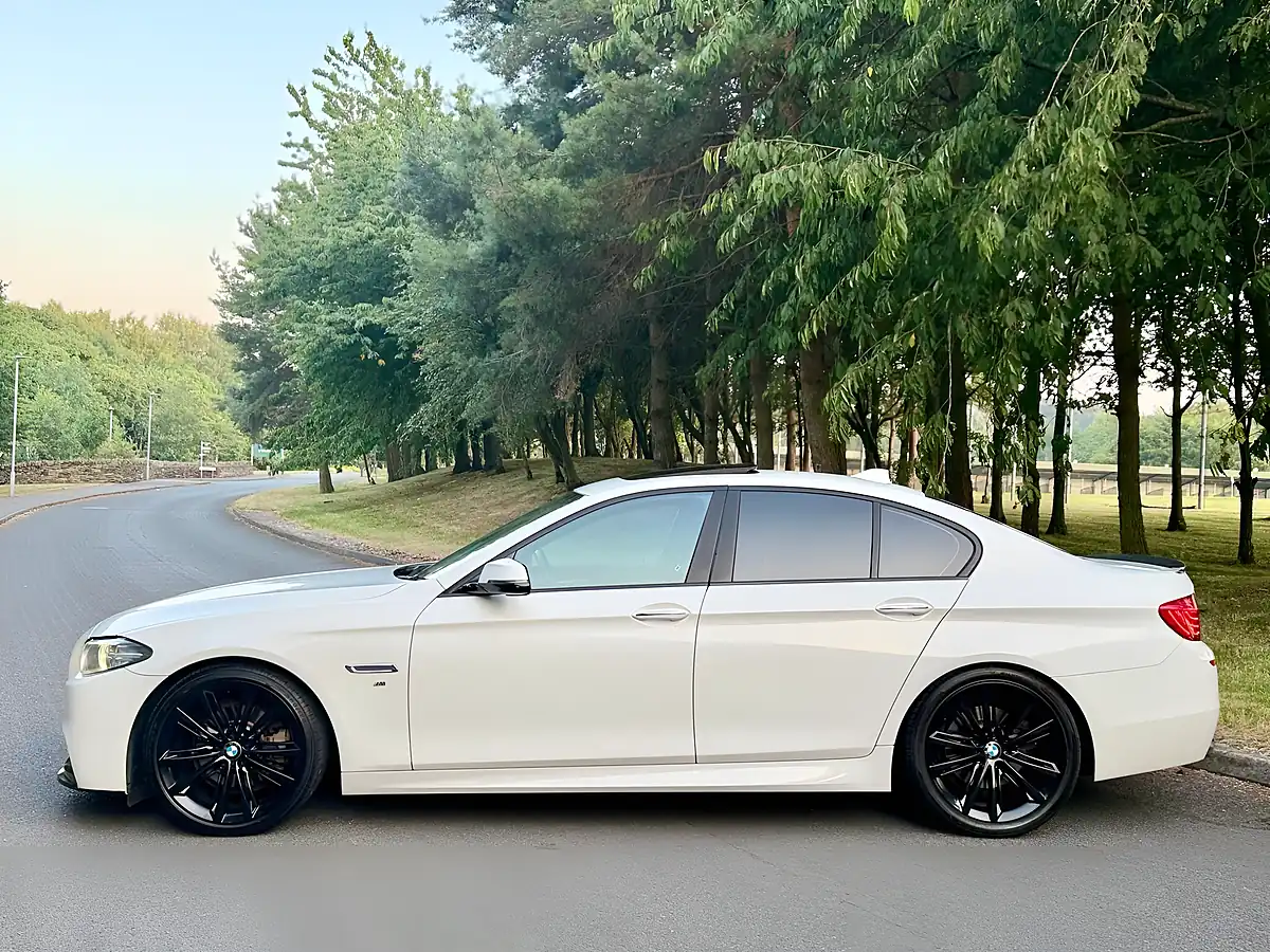 Used 2014 BMW 5 Series M Sport White - Interior and Exterior details 6