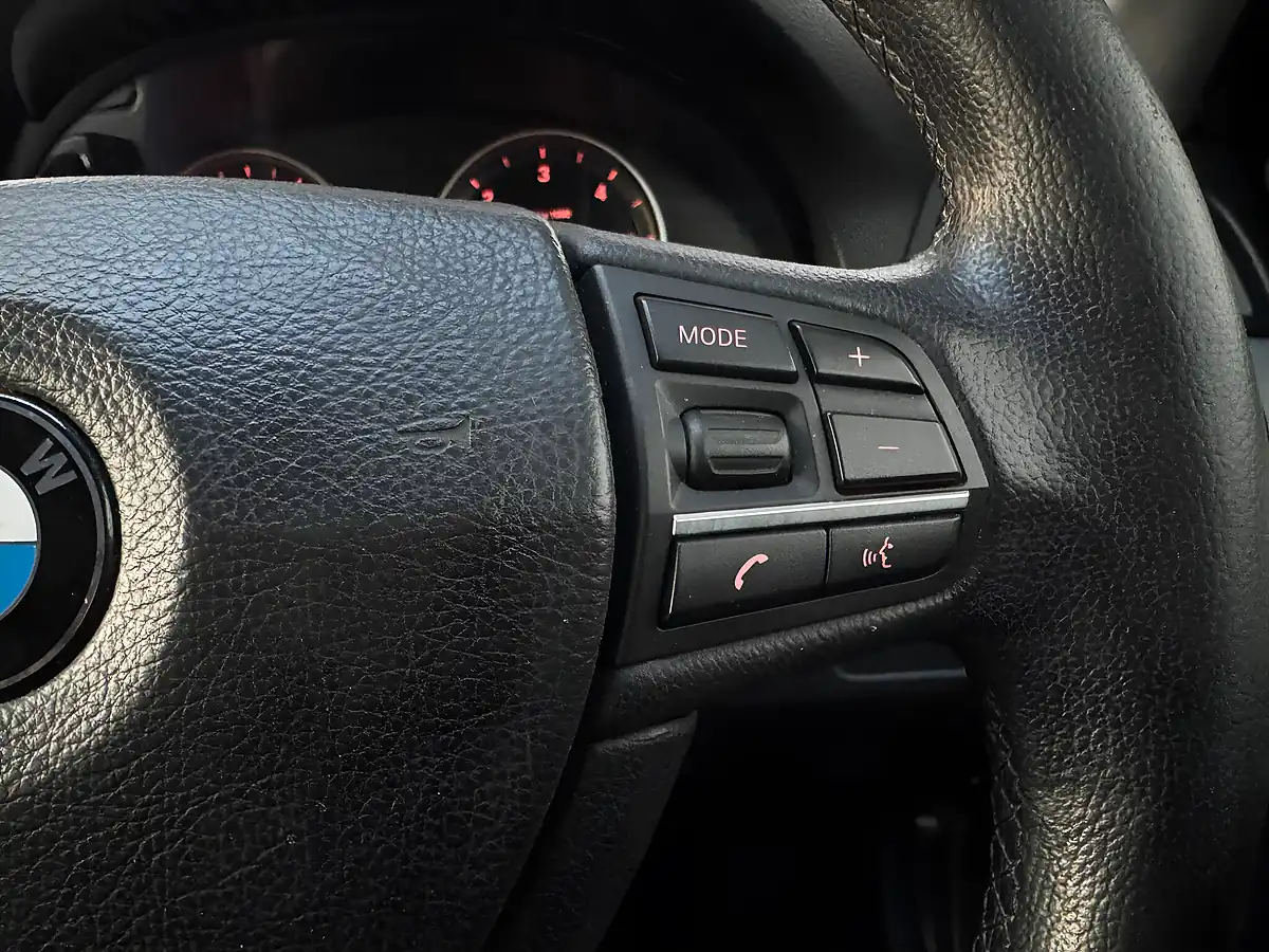 Used 2014 BMW 5 Series Se Black - Interior and Exterior details 18