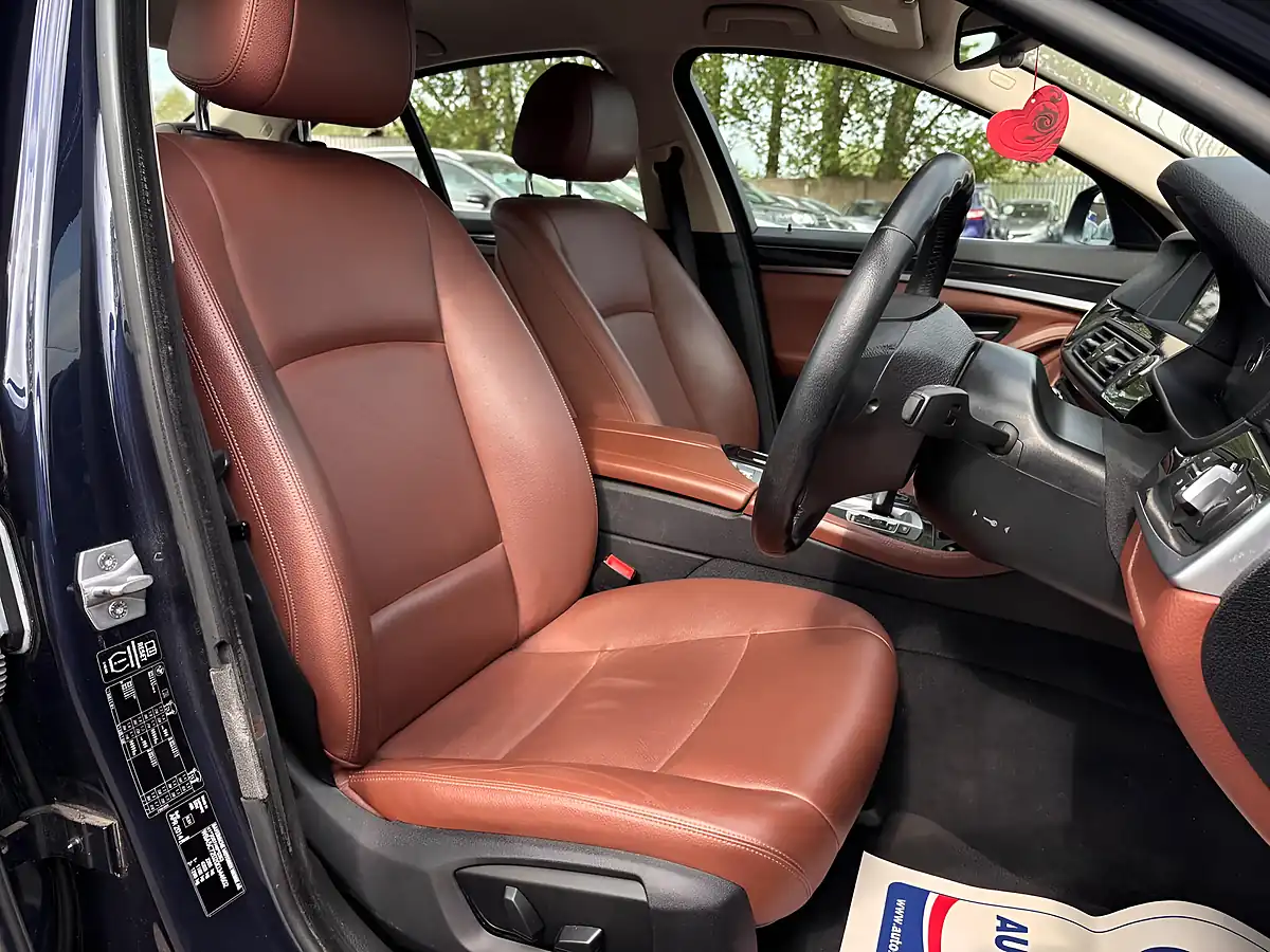 Used 2014 BMW 5 Series Se Blue - Interior and Exterior details 10