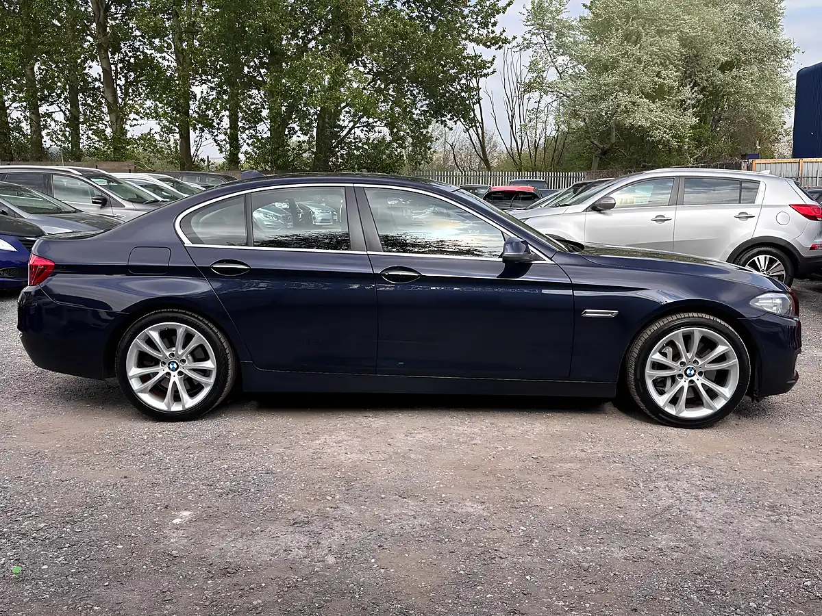 Used 2014 BMW 5 Series Se Blue - Interior and Exterior details 8