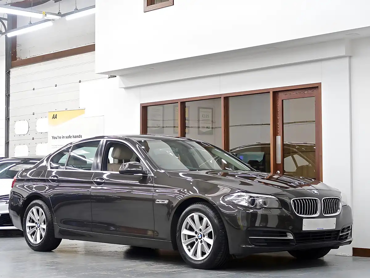 Used 2014 BMW 5 Series Se Brown - Front View