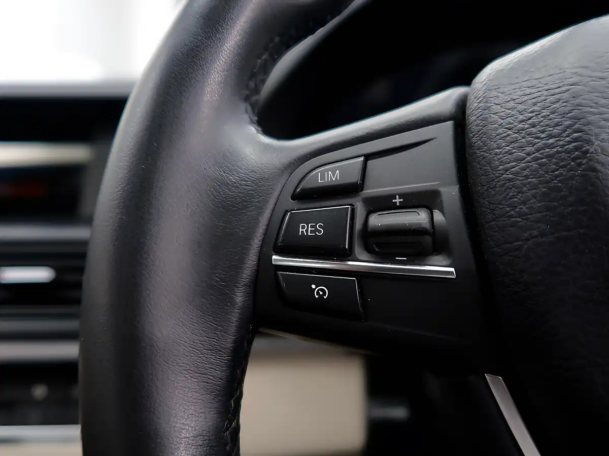 Used 2014 BMW 5 Series Se Brown - Interior and Exterior details 10