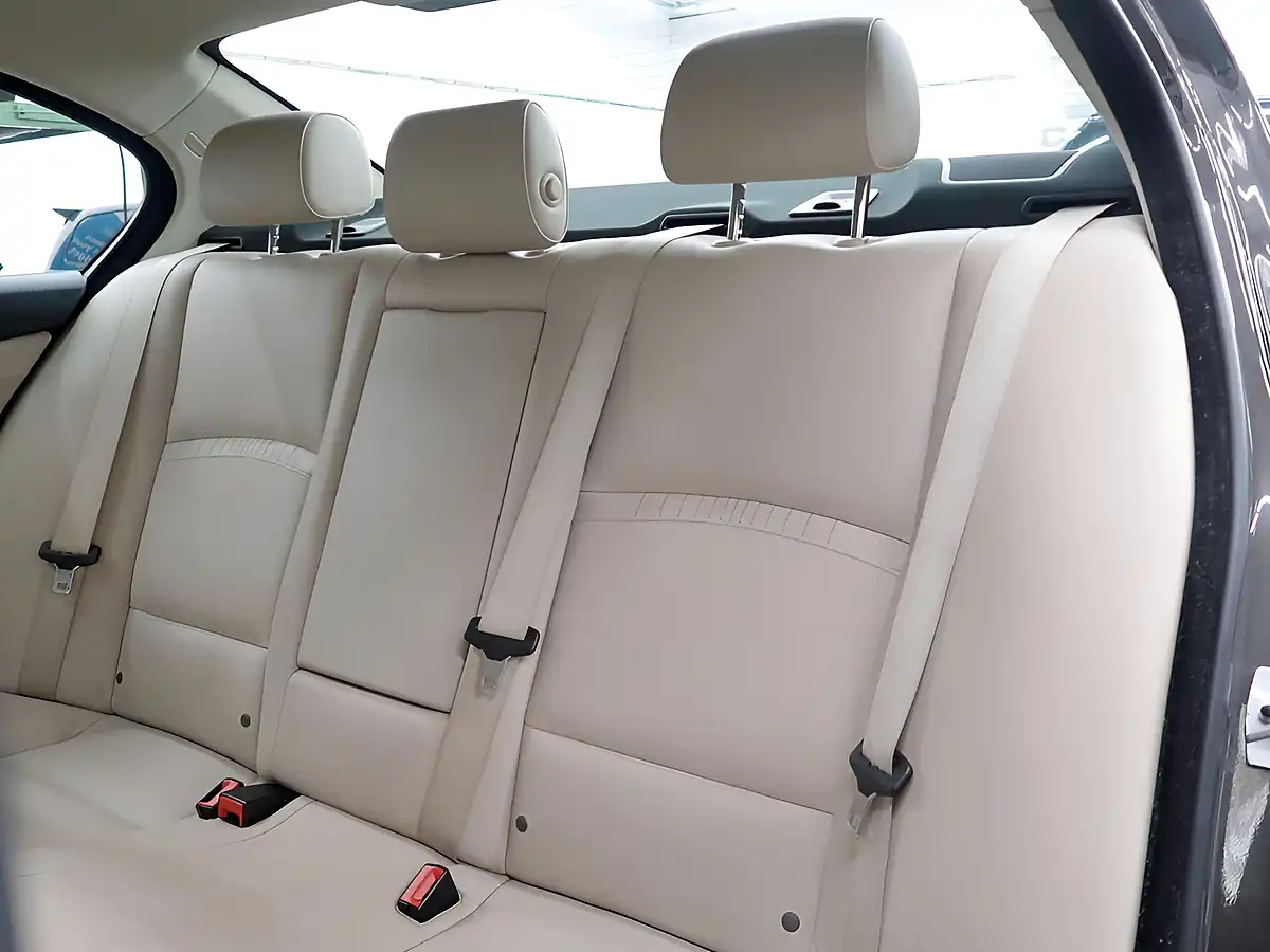 Used 2014 BMW 5 Series Se Brown - Interior and Exterior details 19
