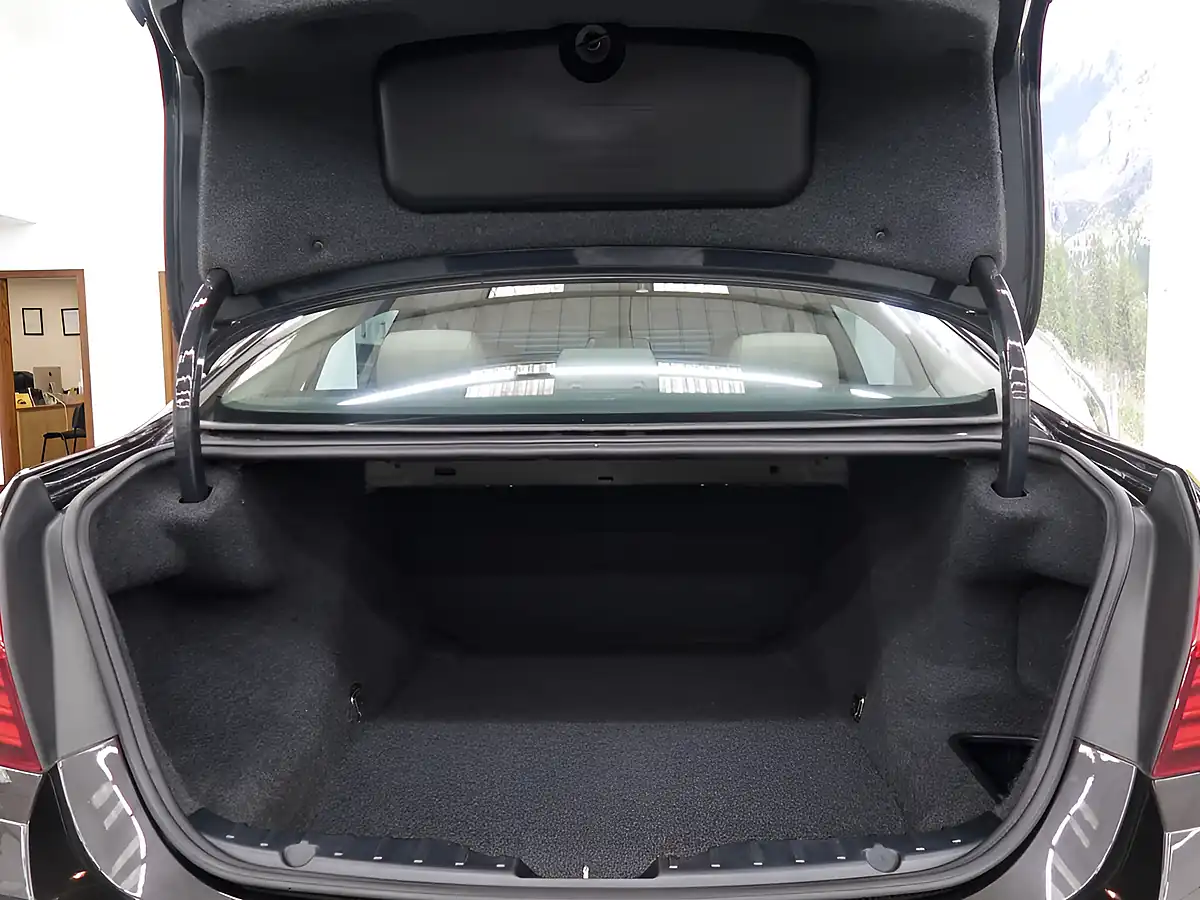 Used 2014 BMW 5 Series Se Brown - Interior and Exterior details 20
