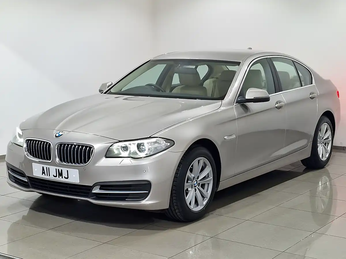 Used 2014 BMW 5 Series Se Cashmere Silver - Interior and Exterior details 3