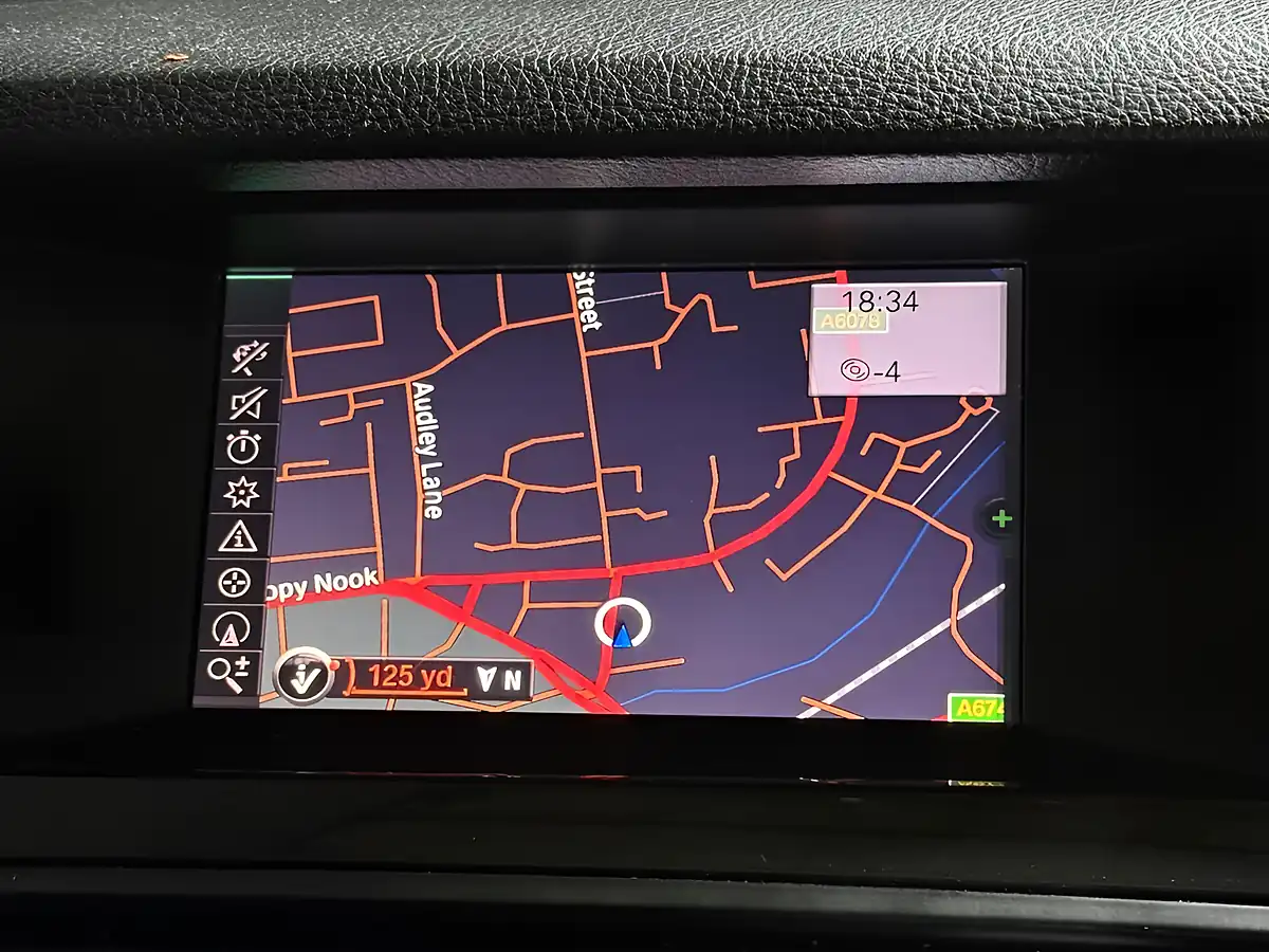 Used 2014 BMW 5 Series Se White - Interior and Exterior details 10