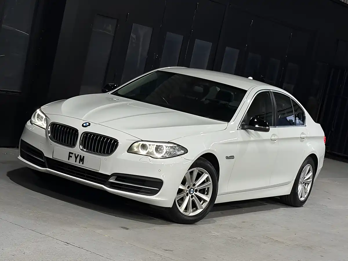 Used 2014 BMW 5 Series Se White - Interior and Exterior details 19
