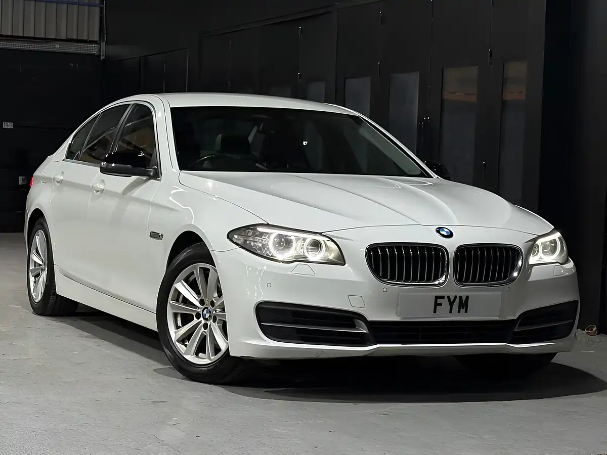 Used 2014 BMW 5 Series Se White - Interior and Exterior details 3
