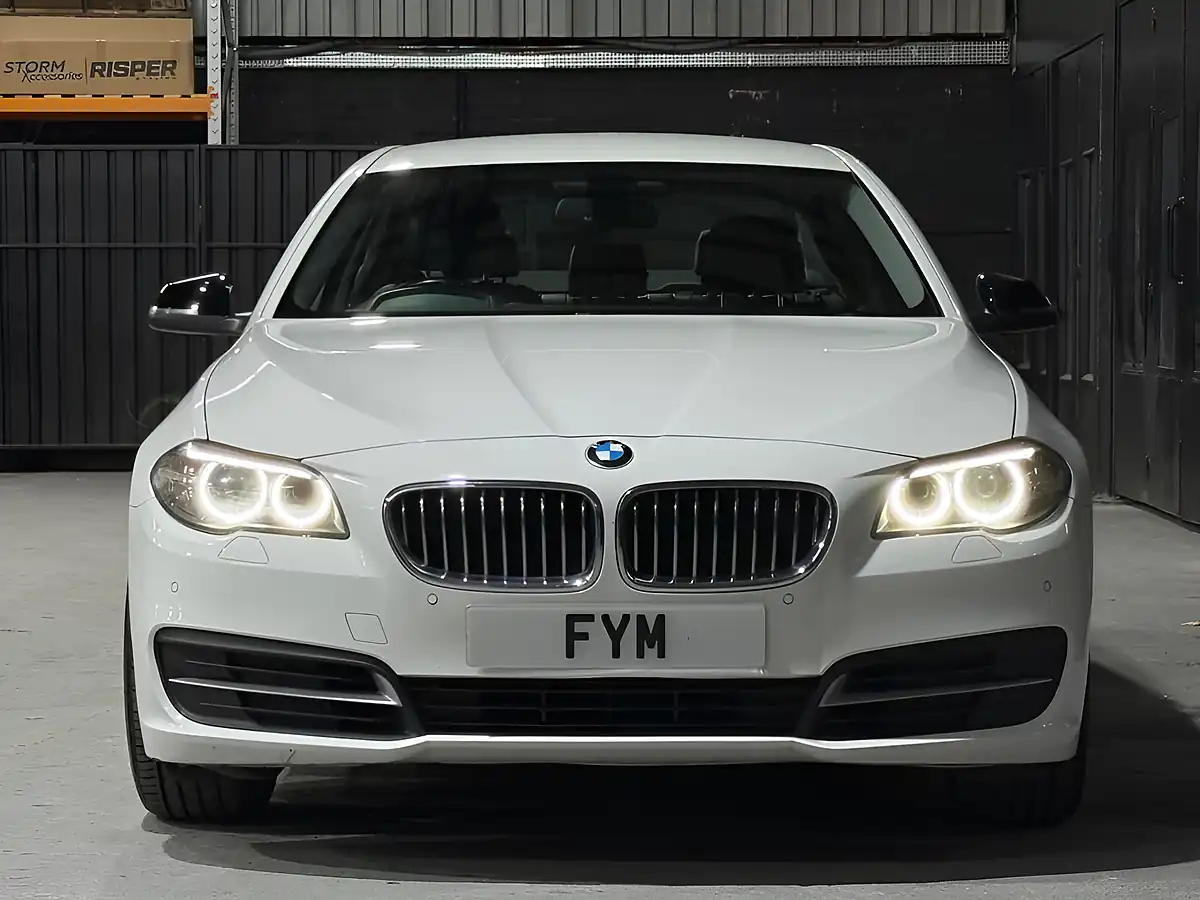 Used 2014 BMW 5 Series Se White - Interior and Exterior details 7