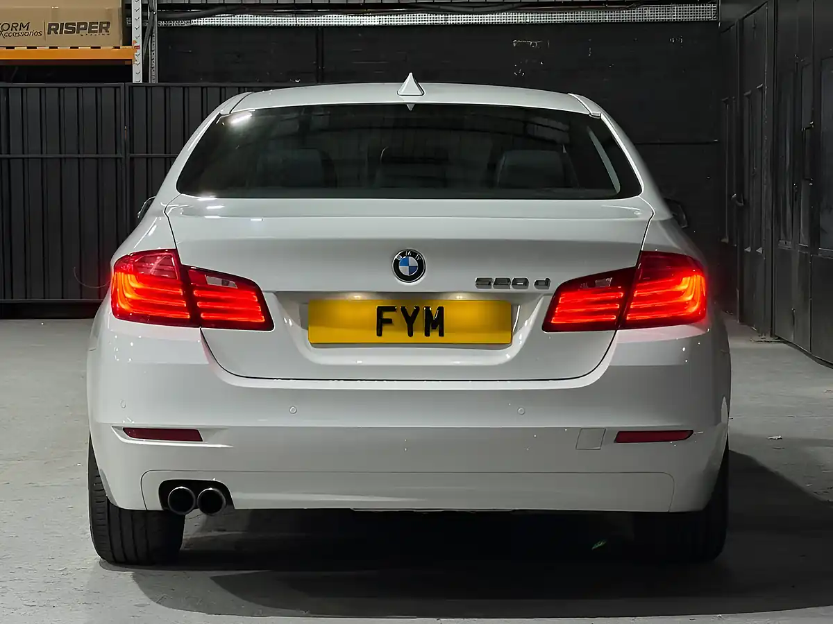 Used 2014 BMW 5 Series Se White - Interior and Exterior details 8