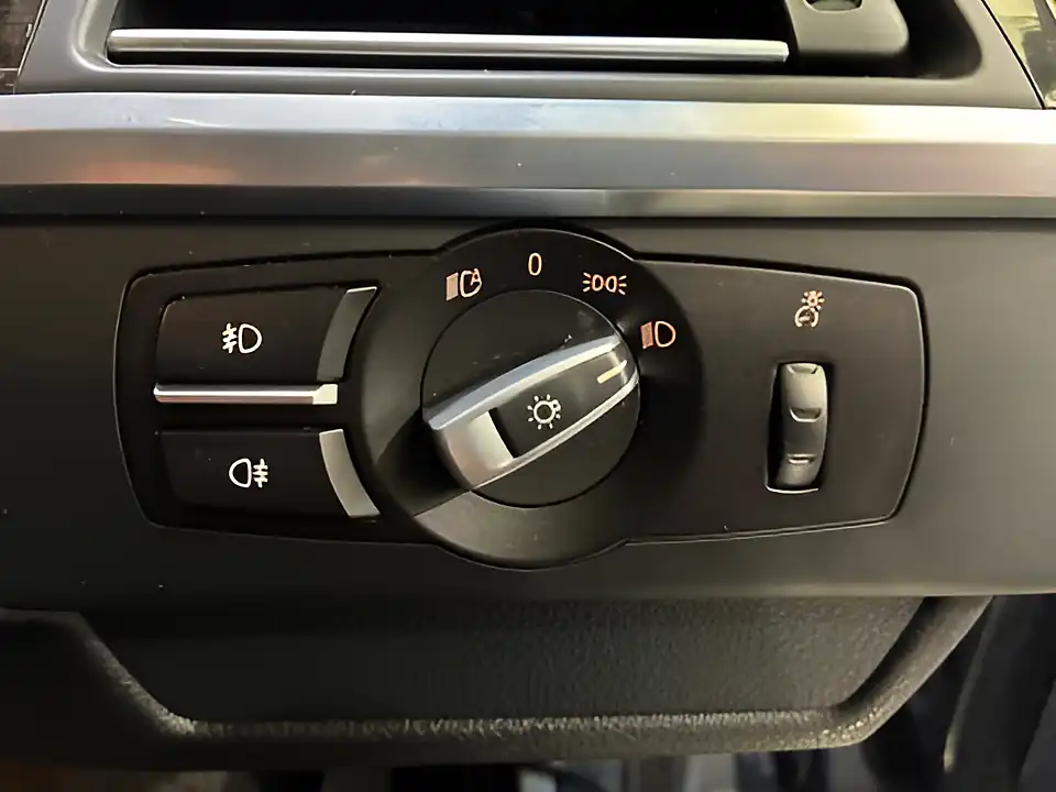 Used 2014 BMW 6 Series M Sport Black - Interior and Exterior details 12