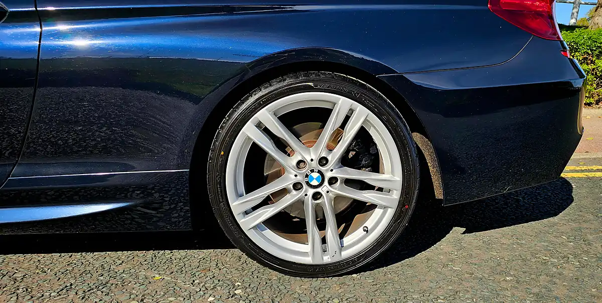 Used 2014 BMW 6 Series M Sport Black - Interior and Exterior details 11