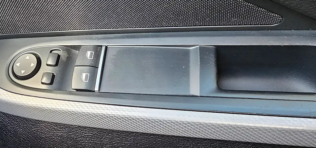Used 2014 BMW 6 Series M Sport Black - Interior and Exterior details 12