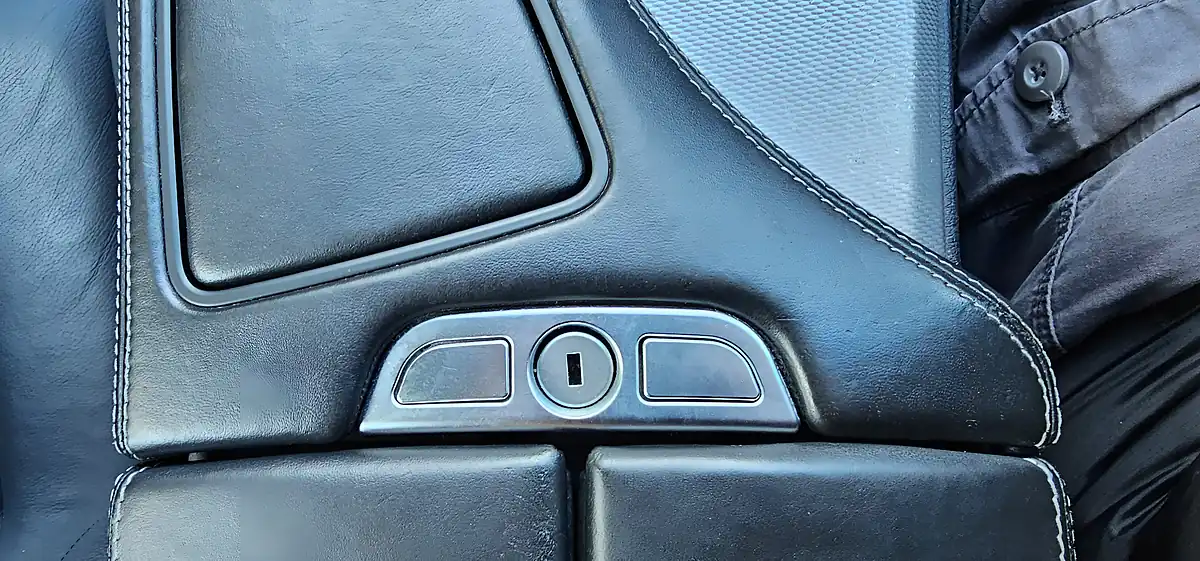 Used 2014 BMW 6 Series M Sport Black - Interior and Exterior details 15