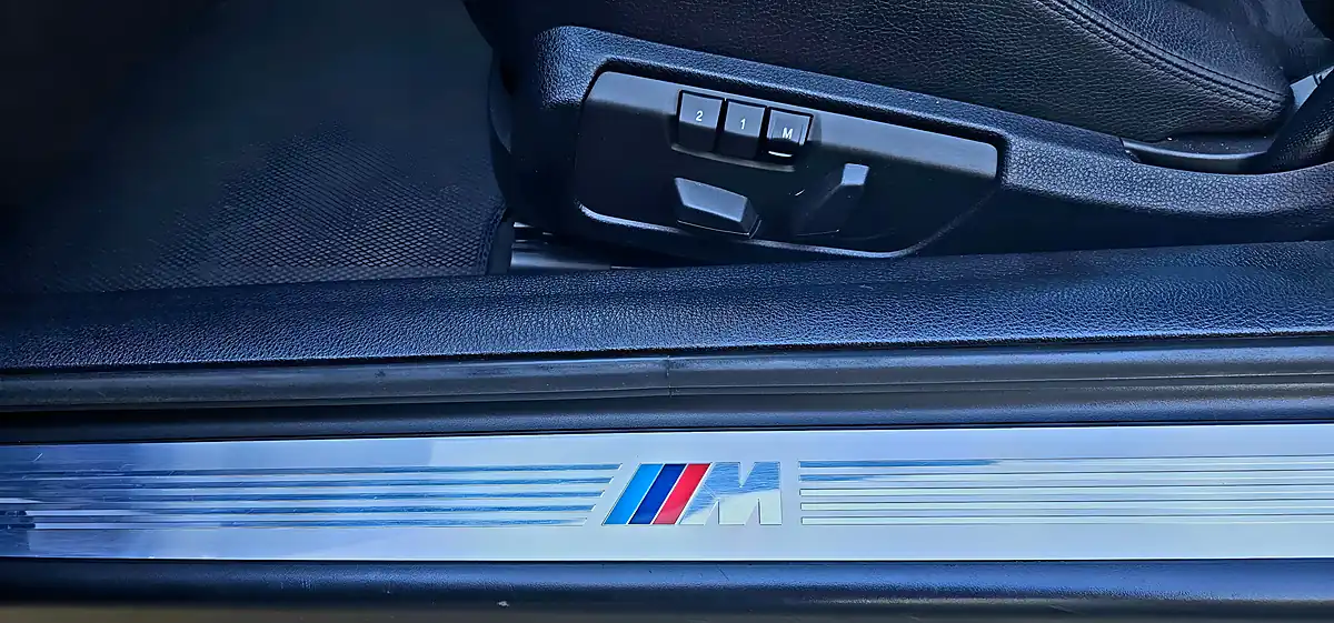 Used 2014 BMW 6 Series M Sport Black - Interior and Exterior details 20