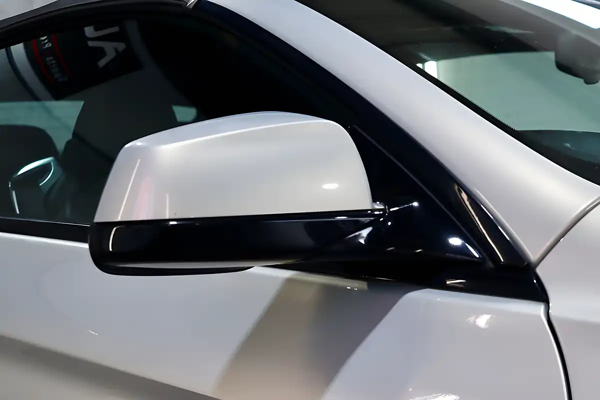 Used 2014 BMW 6 Series M Sport Silver - Interior and Exterior details 18