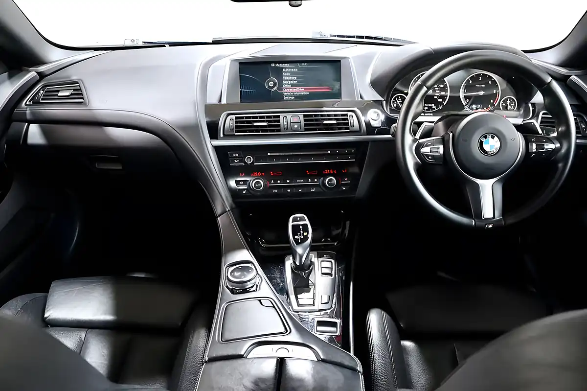 Used 2014 BMW 6 Series M Sport Silver - Interior and Exterior details 3