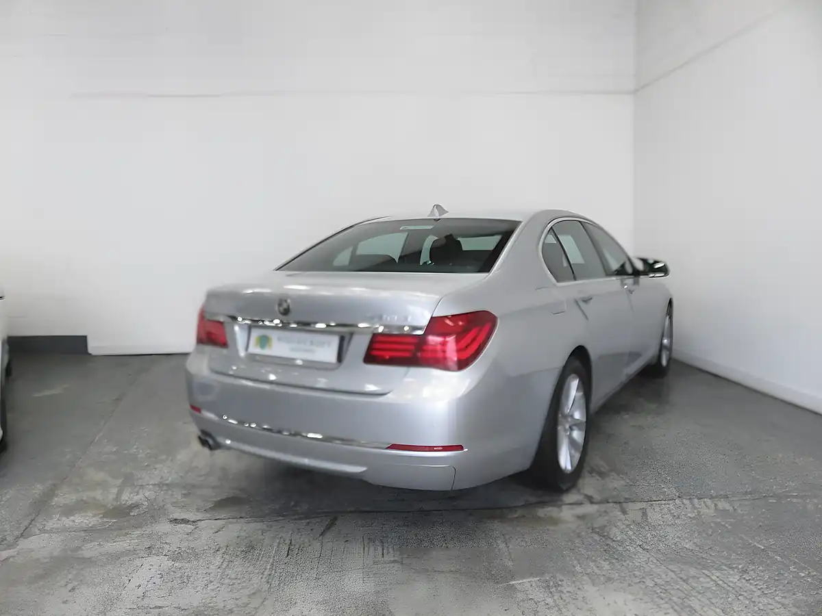 Used 2014 BMW 7 Series Se Silver - Interior and Exterior details 6
