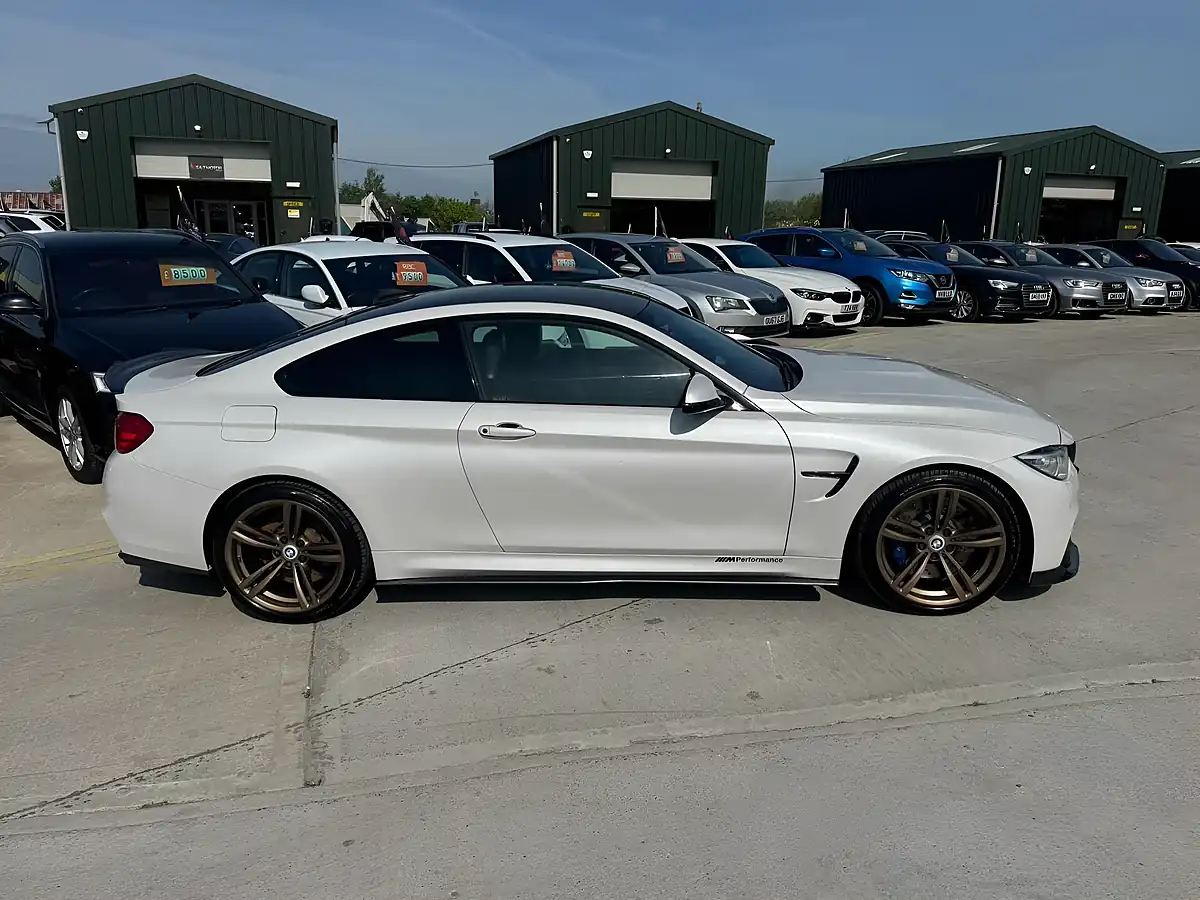 Used 2014 BMW M4 Coupe White - Interior and Exterior details 11
