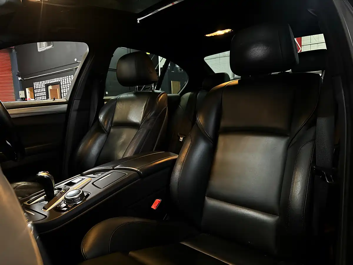 Used 2014 BMW M5 Saloon Grey - Interior and Exterior details 2