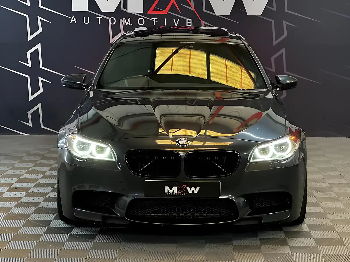 Used 2014 BMW M5 Saloon Grey - Interior and Exterior details 8
