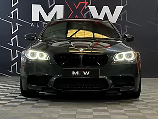 Used 2014 BMW M5 Saloon Grey - Interior and Exterior details 9