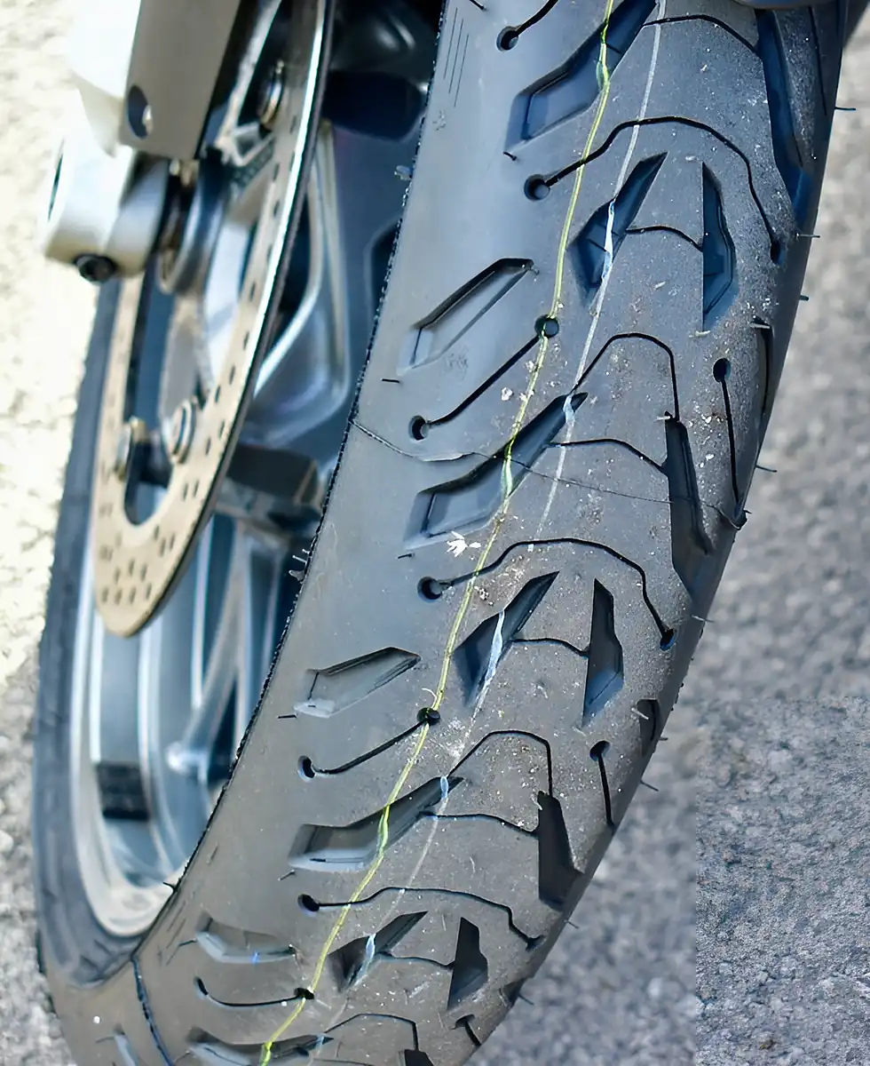 Used 2014 BMW R 1200 Gs Adventure Red - Interior and Exterior details 13