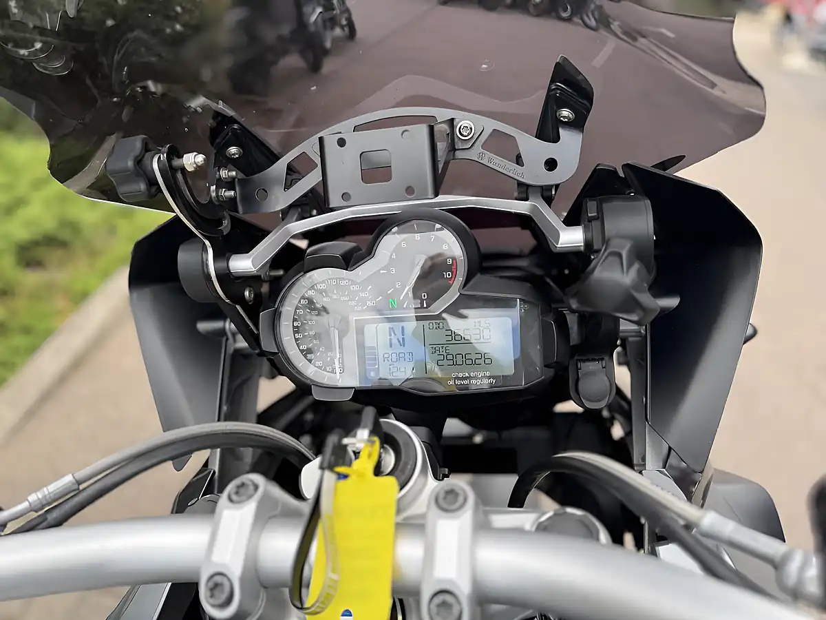 Used 2014 BMW R1200GS Grey - Interior and Exterior details 11