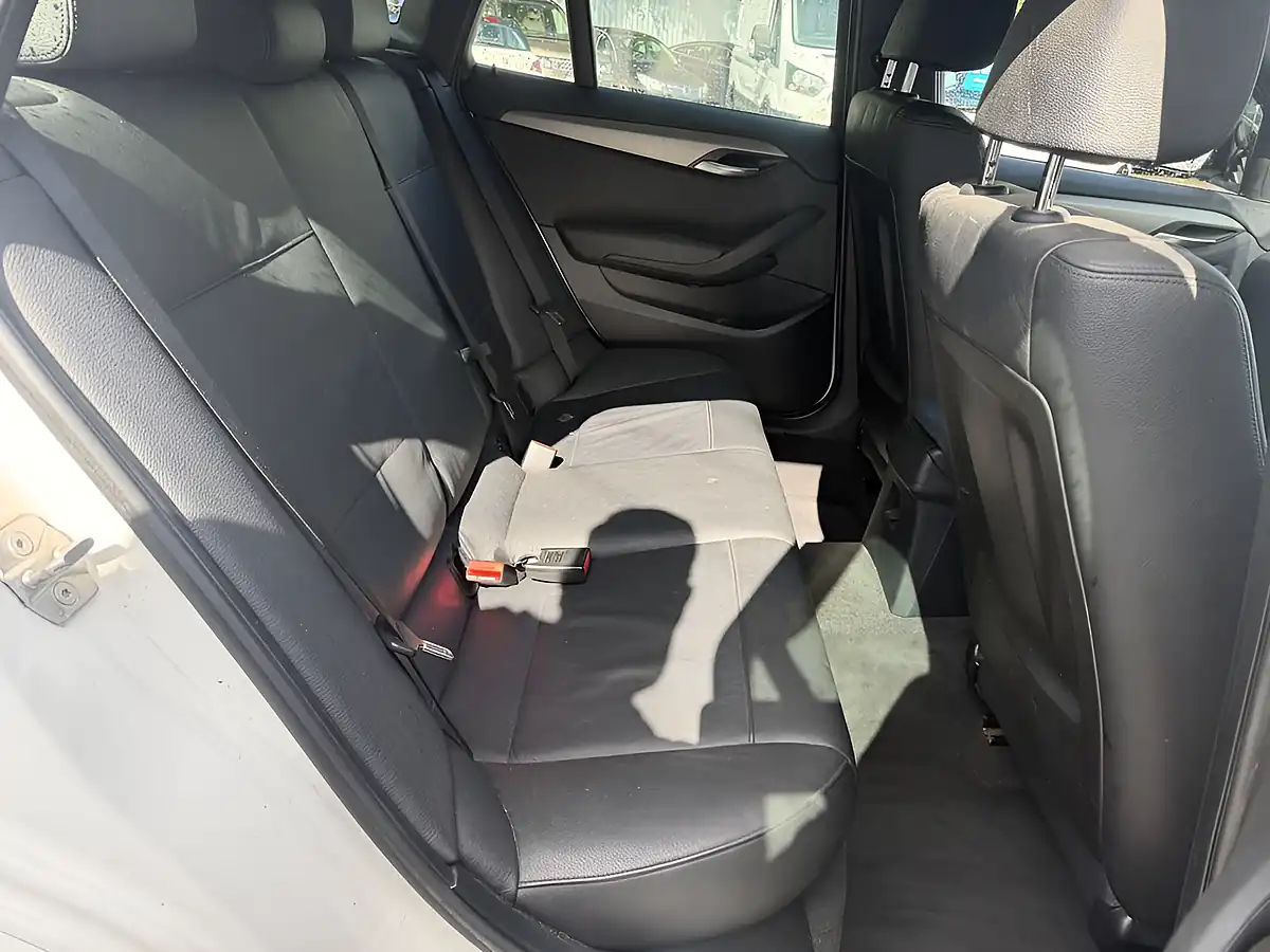 Used 2014 BMW X1 M Sport Alpine White - Interior and Exterior details 17