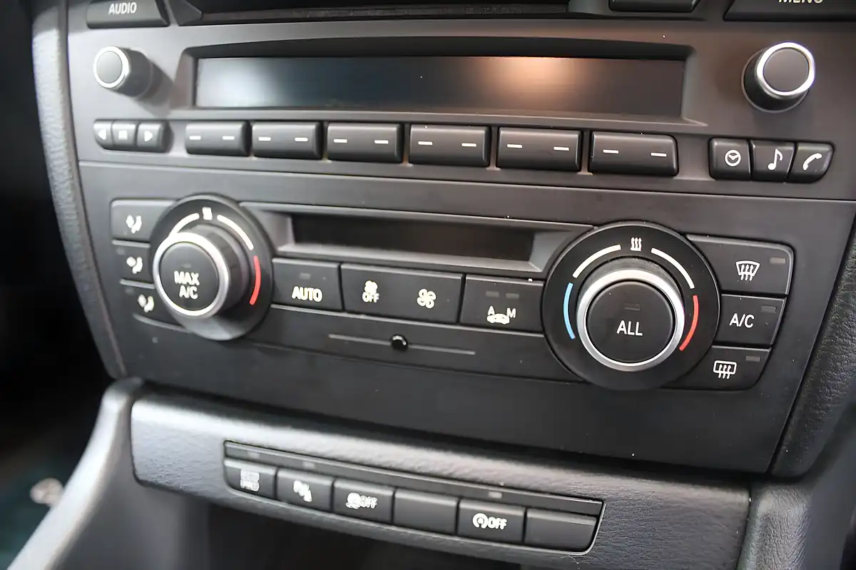 Used 2014 BMW X1 Se Black - Interior and Exterior details 15