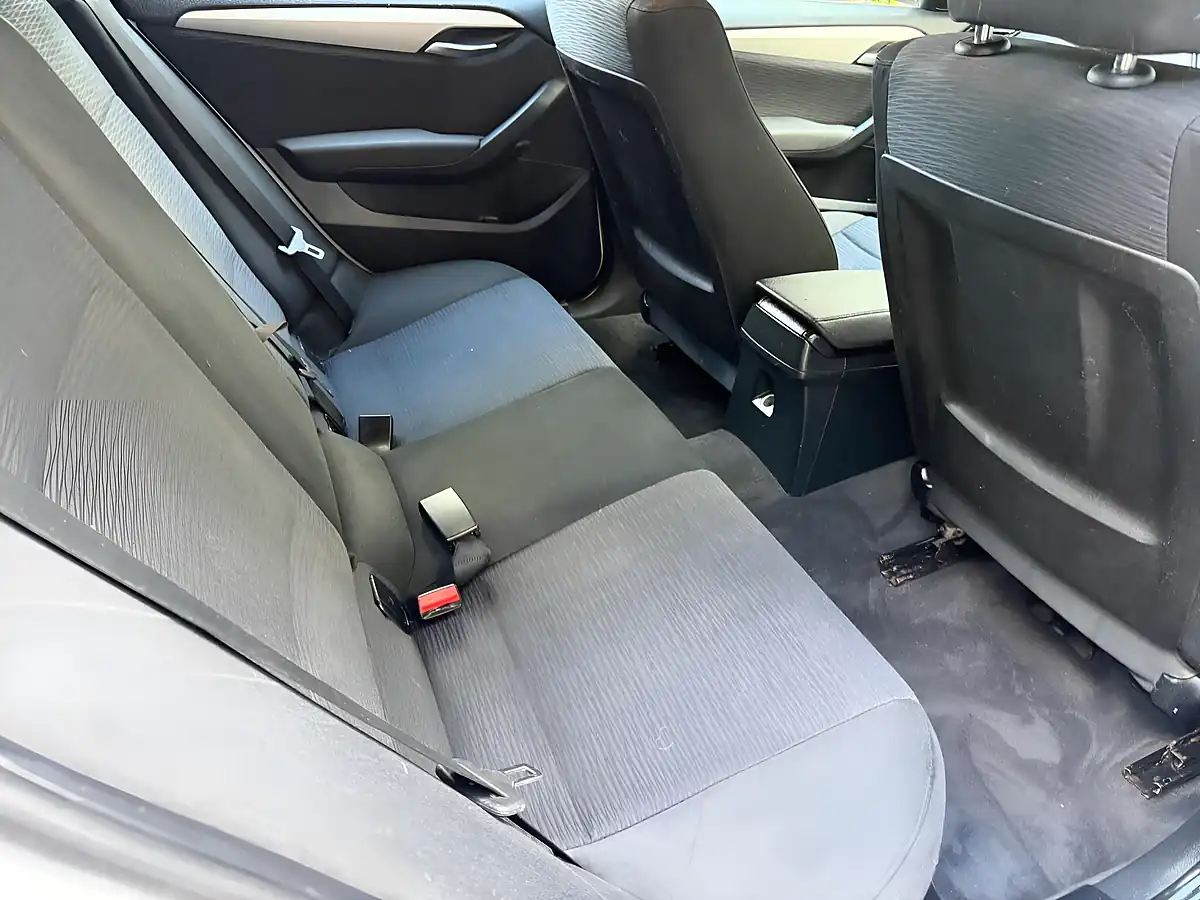 Used 2014 BMW X1 Se White - Interior and Exterior details 15
