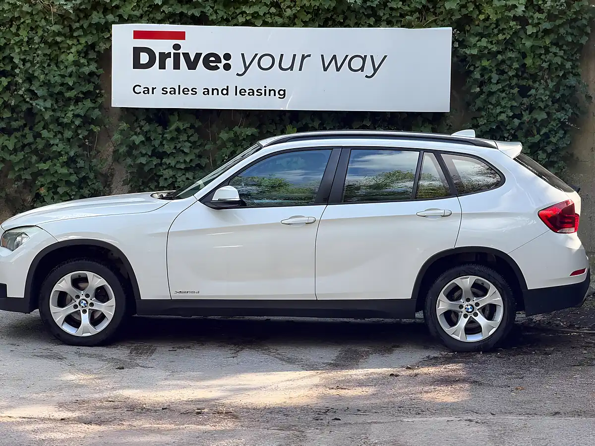 Used 2014 BMW X1 Se White - Interior and Exterior details 4