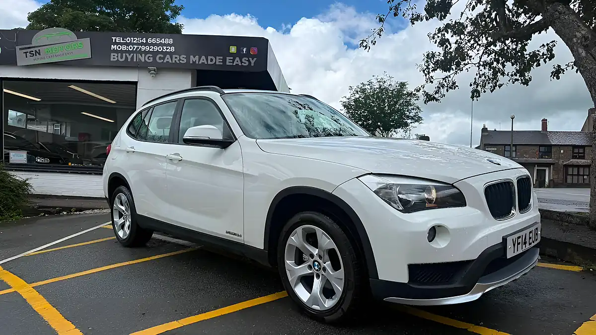 Used 2014 BMW X1 Se Xdrive White - Front View