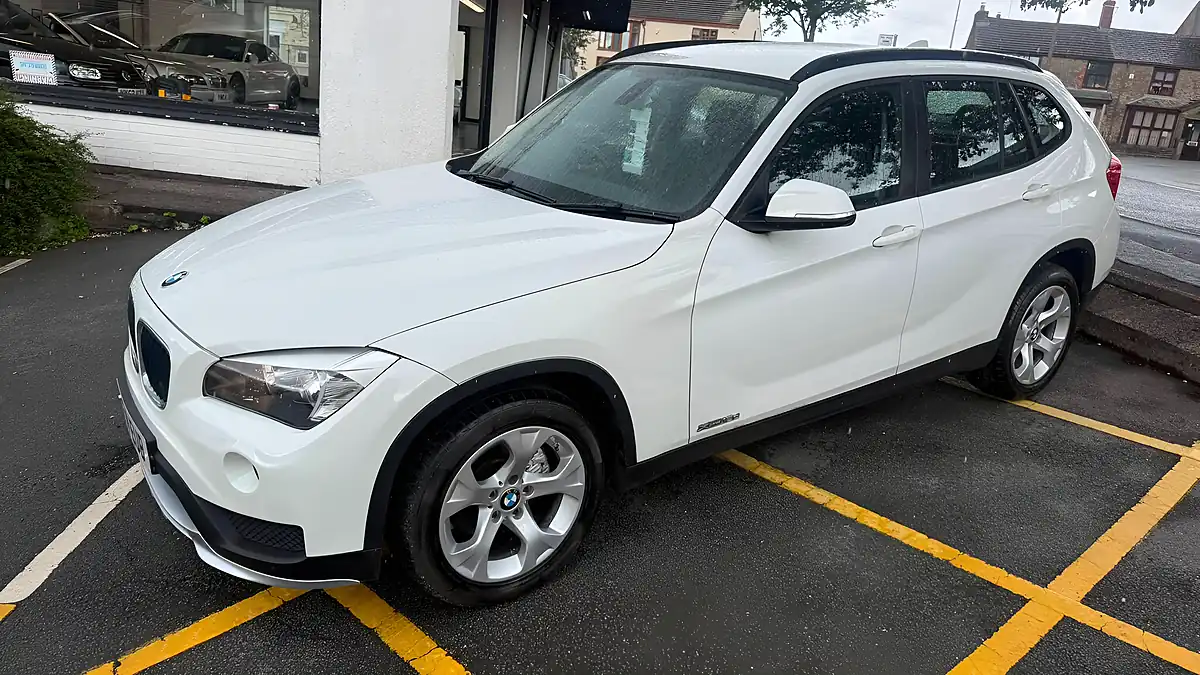 Used 2014 BMW X1 Se Xdrive White - Interior and Exterior details 11