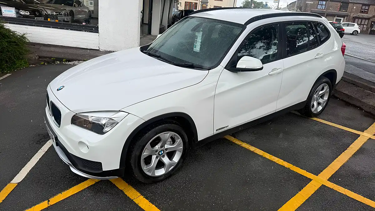 Used 2014 BMW X1 Se Xdrive White - Interior and Exterior details 12
