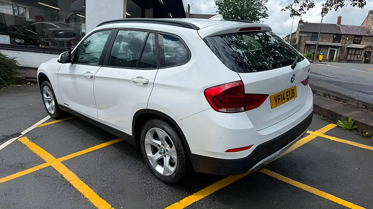 Used 2014 BMW X1 Se Xdrive White - Interior and Exterior details 15