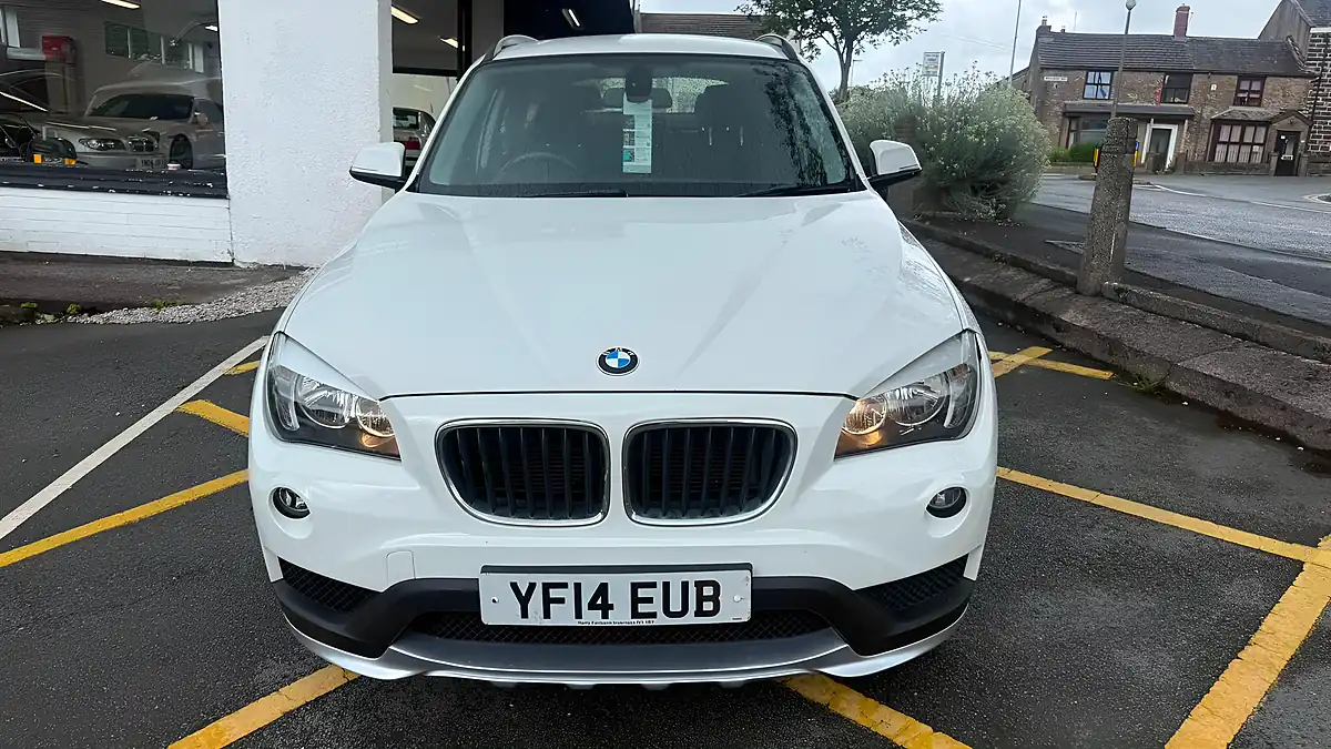 Used 2014 BMW X1 Se Xdrive White - Interior and Exterior details 9