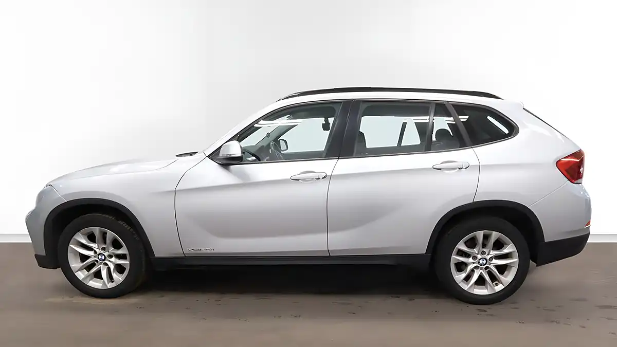 Used 2014 BMW X1 Sport Silver - Interior and Exterior details 6