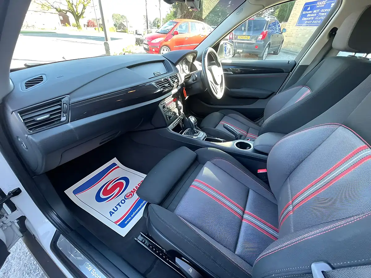Used 2014 BMW X1 Sport White - Interior and Exterior details 16