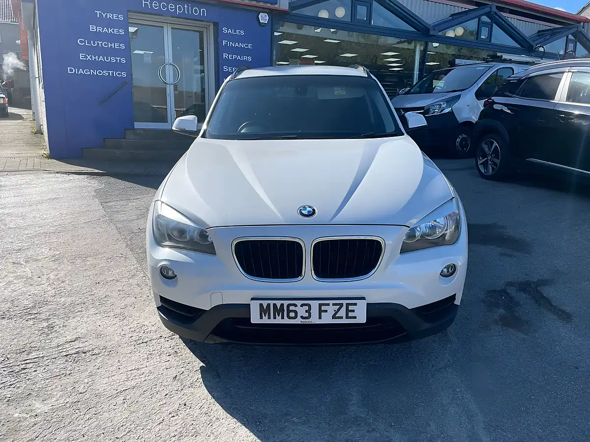Used 2014 BMW X1 Sport White - Interior and Exterior details 2