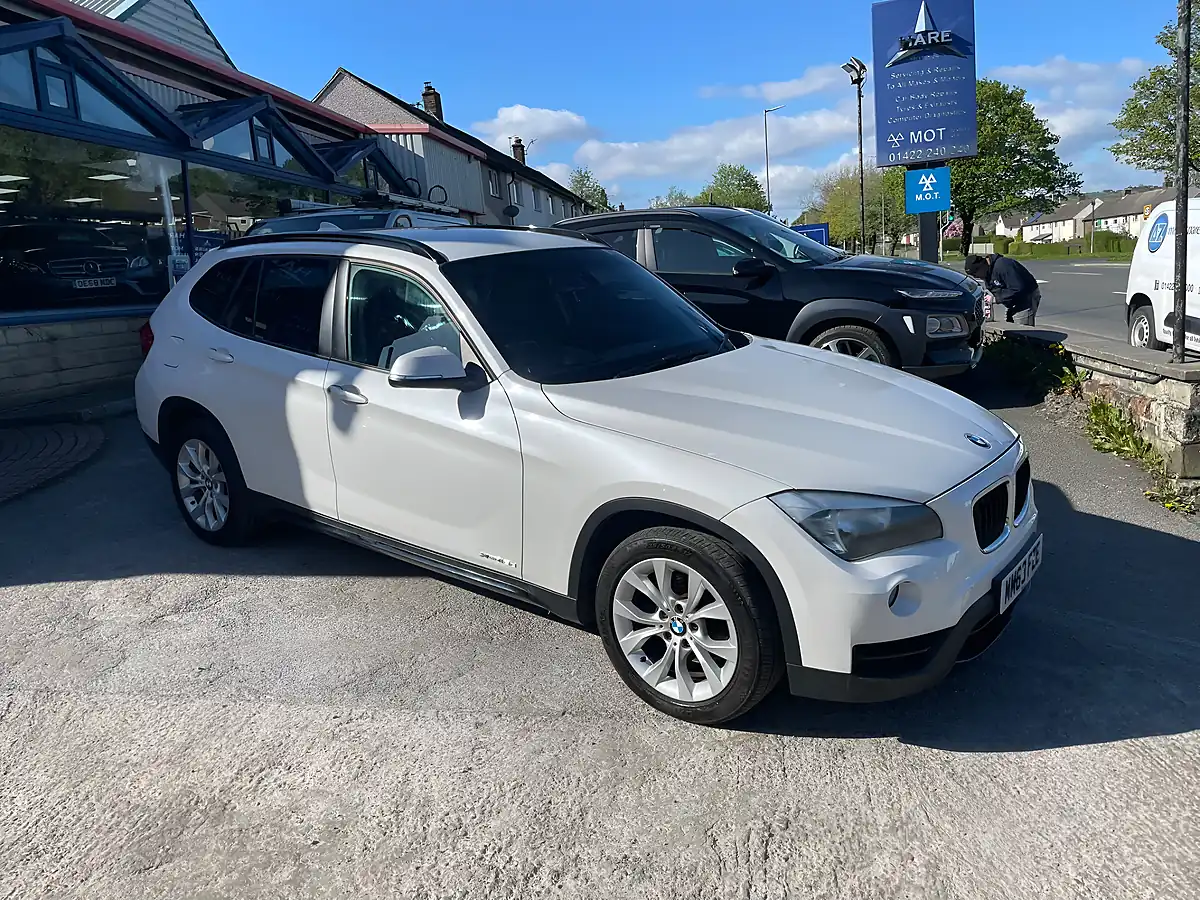 Used 2014 BMW X1 Sport White - Interior and Exterior details 3