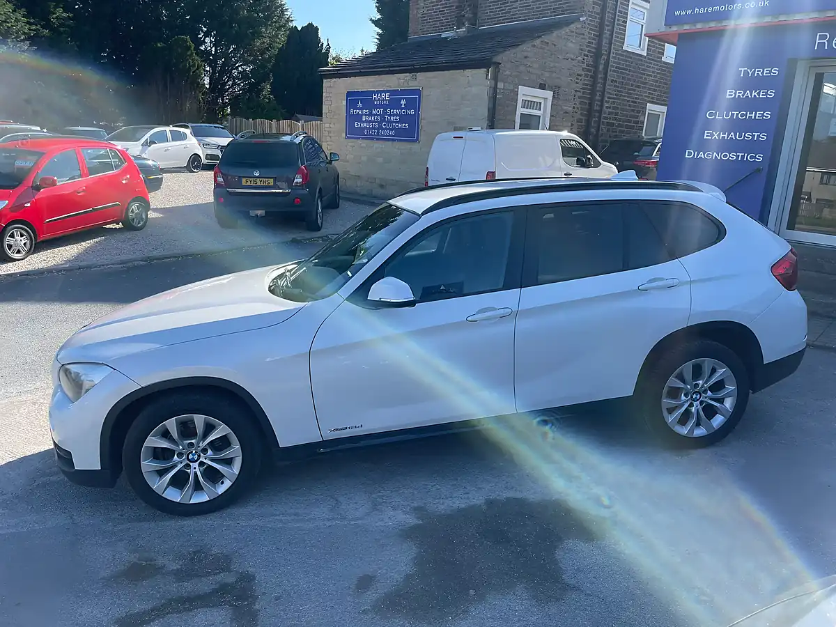 Used 2014 BMW X1 Sport White - Interior and Exterior details 4