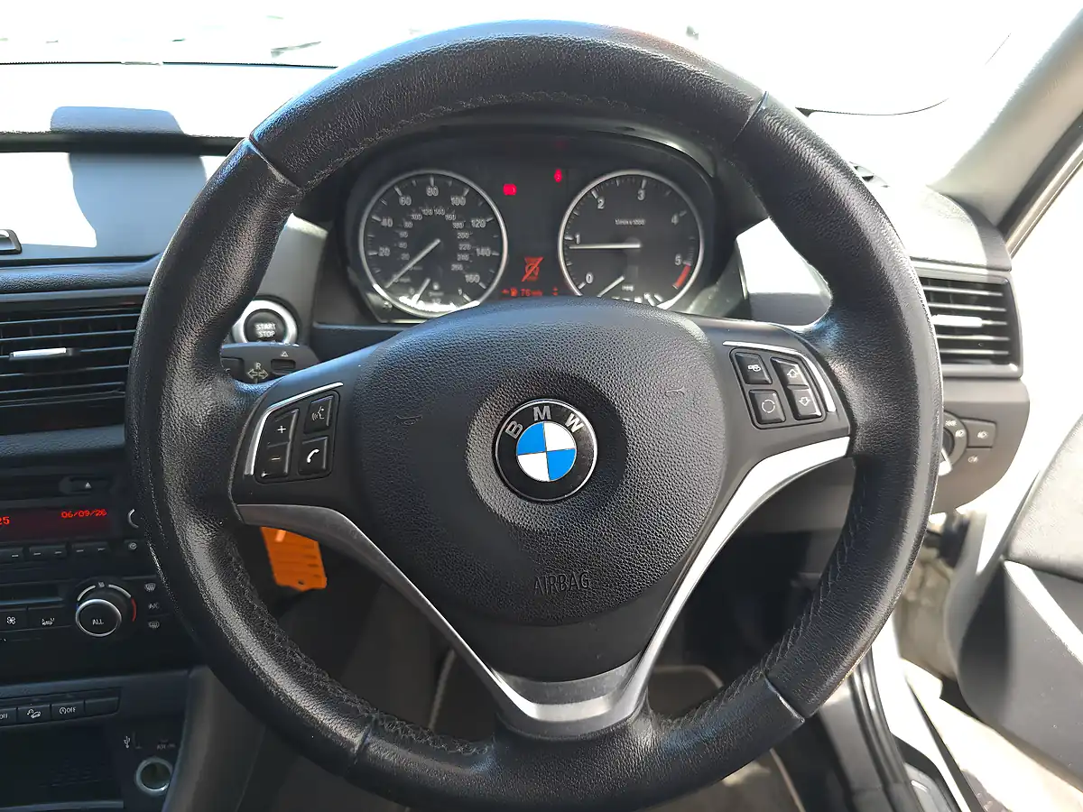 Used 2014 BMW X1 Xline Xdrive White - Interior and Exterior details 12