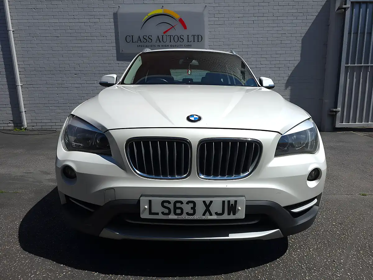 Used 2014 BMW X1 Xline Xdrive White - Interior and Exterior details 14